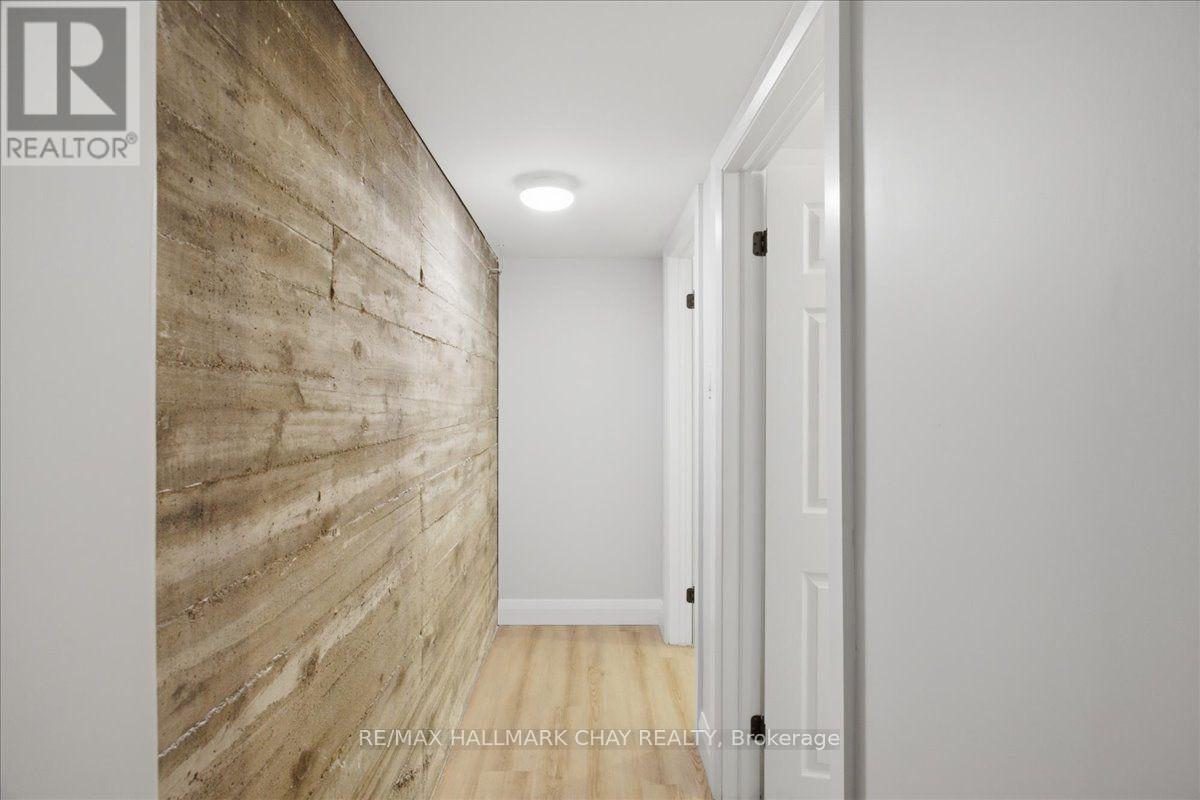 4 - 15 Parkside Drive, Barrie (Queen's Park), Ontario  L4N 1W7 - Photo 22 - S13699018