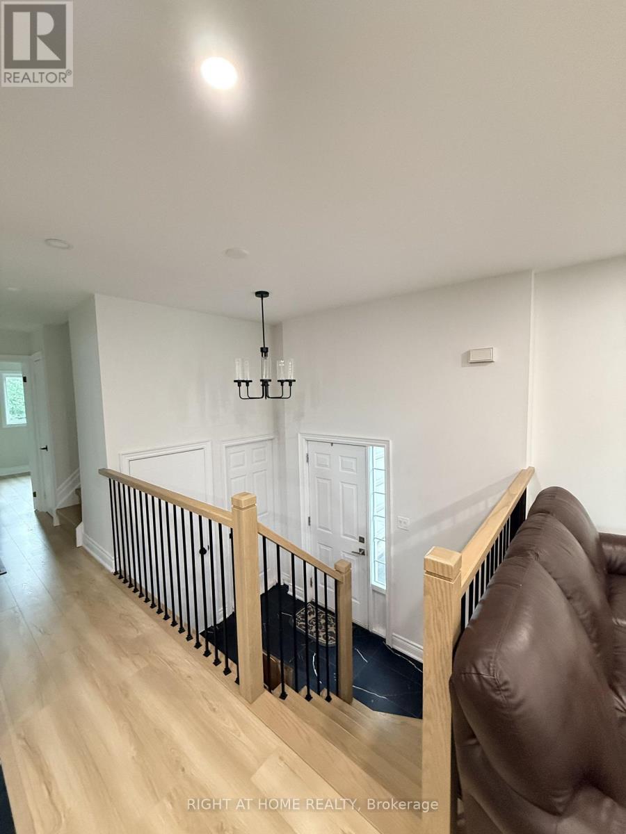 Main - 73 Barre Drive, Barrie (Painswick North), Ontario  L4N 7P1 - Photo 3 - S13699022