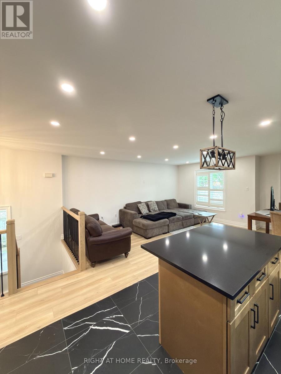 Main - 73 Barre Drive, Barrie (Painswick North), Ontario  L4N 7P1 - Photo 4 - S13699022