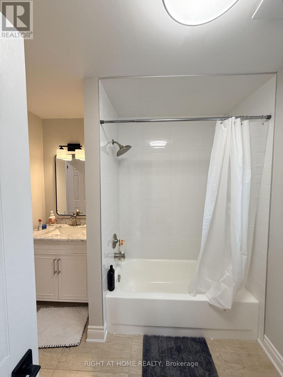 Main - 73 Barre Drive, Barrie (Painswick North), Ontario  L4N 7P1 - Photo 5 - S13699022