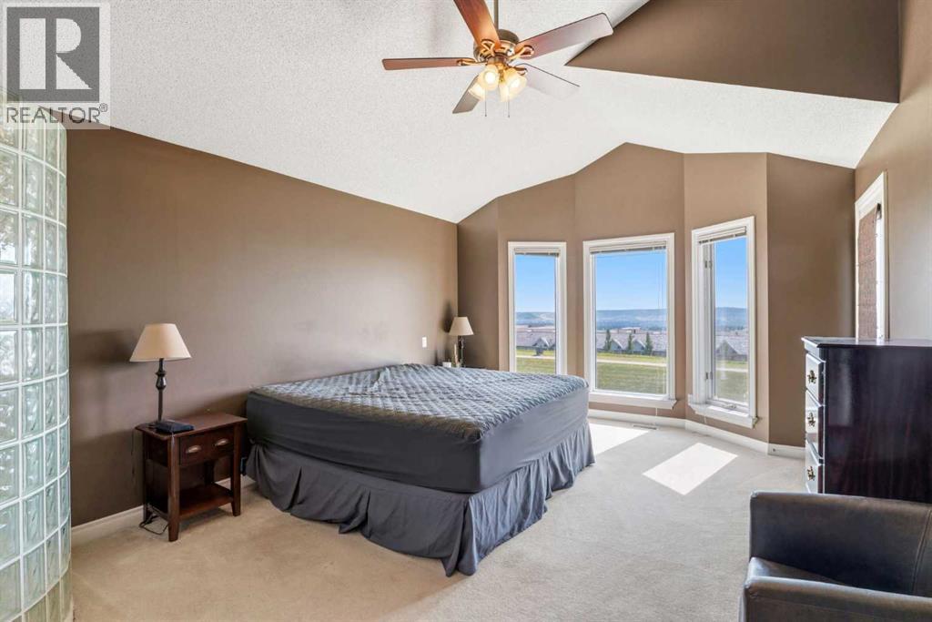 215 Rocky Ridge Drive NW, Calgary, Alberta  T3G 4M1 - Photo 20 - A2338299
