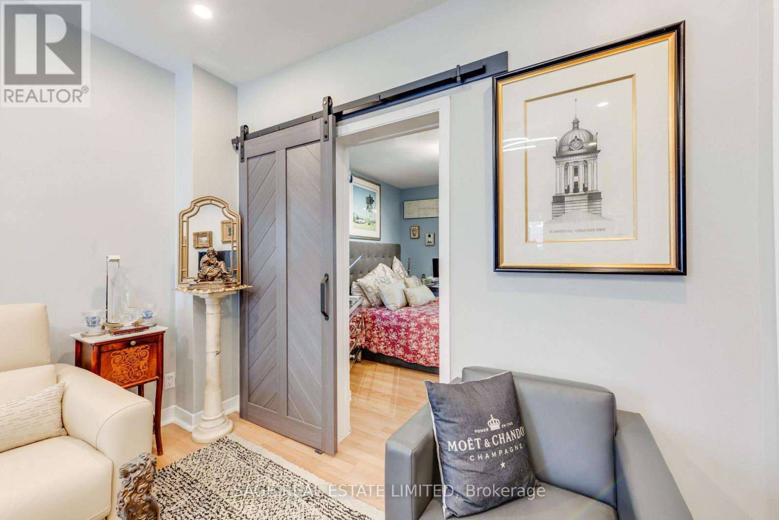 241 Langley Avenue, Toronto, Ontario  M4K 1C1 - Photo 11 - E13690344