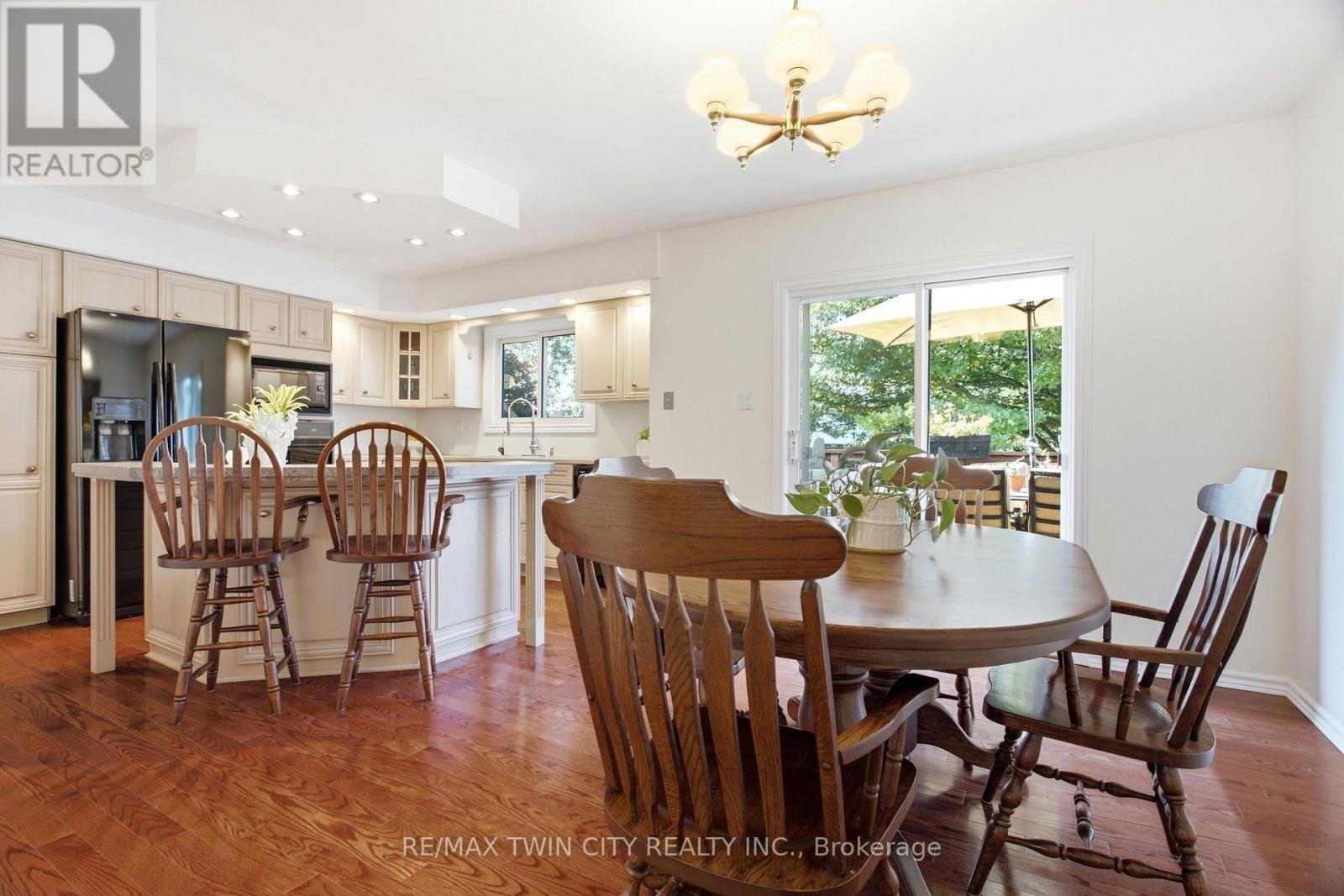 25 Alice Crescent, Wilmot, Ontario  N0B 2H0 - Photo 12 - X13698988