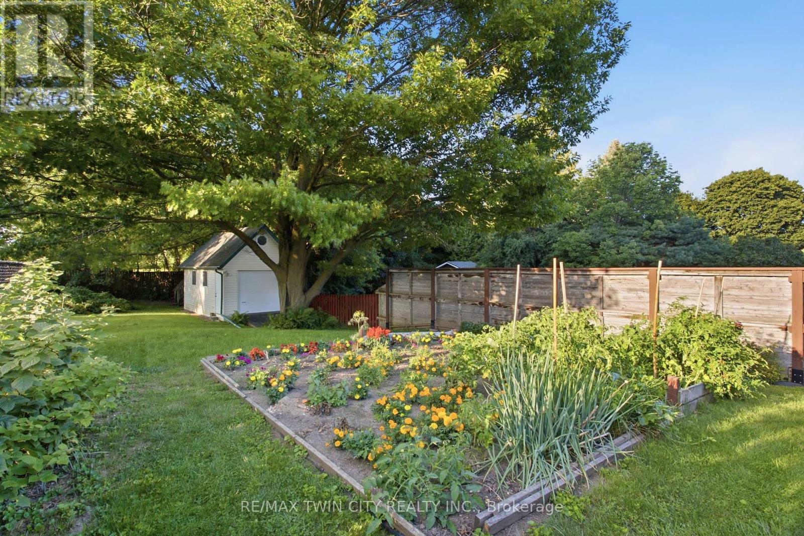 25 Alice Crescent, Wilmot, Ontario  N0B 2H0 - Photo 37 - X13698988