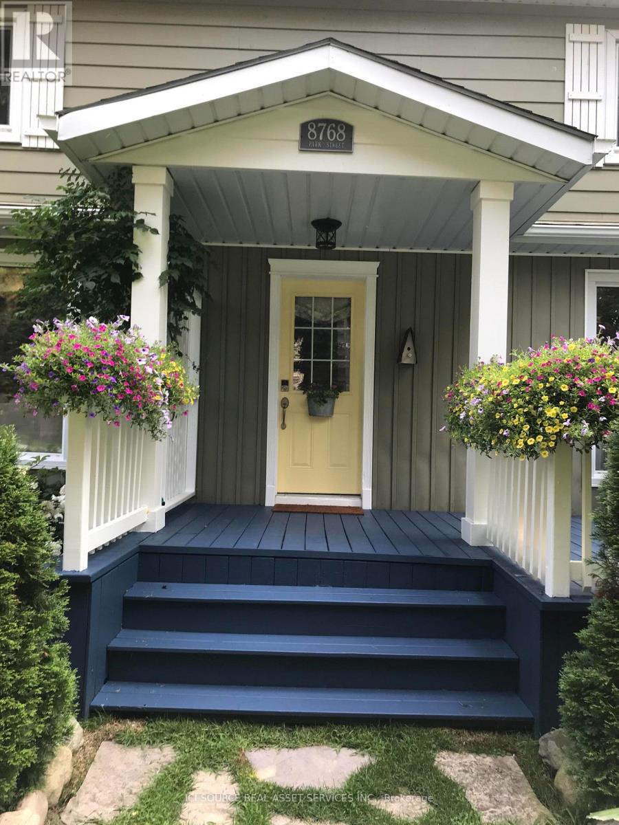 8768 Park Street, Lambton Shores, Ontario  N0N 1J7 - Photo 2 - X13699006