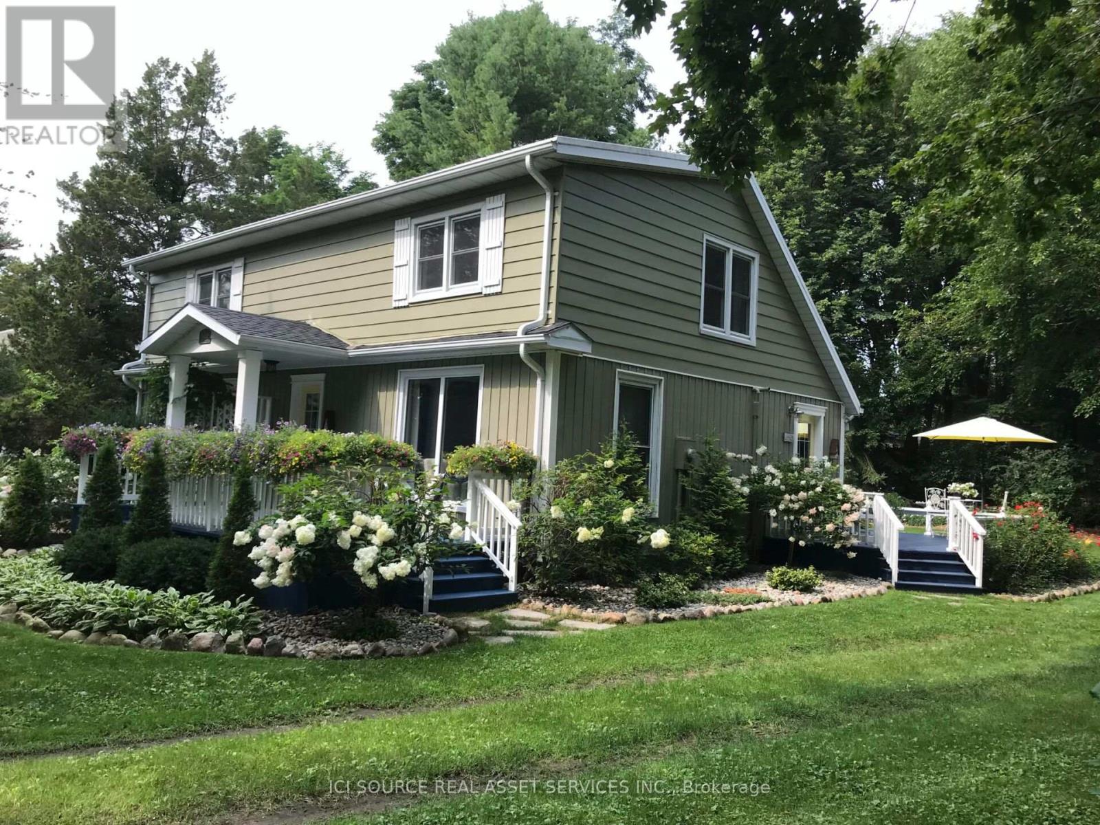 8768 Park Street, Lambton Shores, Ontario  N0N 1J7 - Photo 4 - X13699006