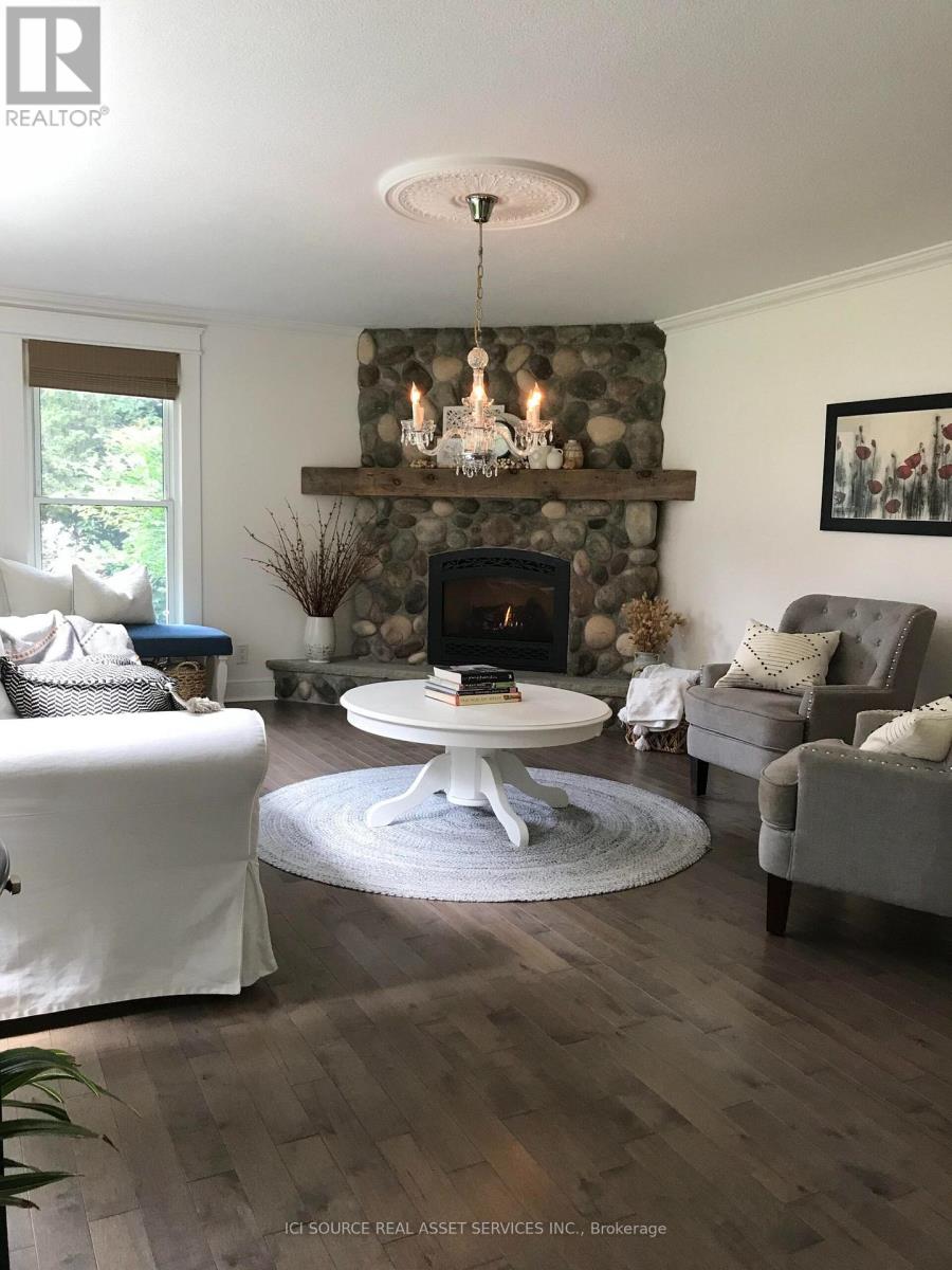 8768 Park Street, Lambton Shores, Ontario  N0N 1J7 - Photo 5 - X13699006