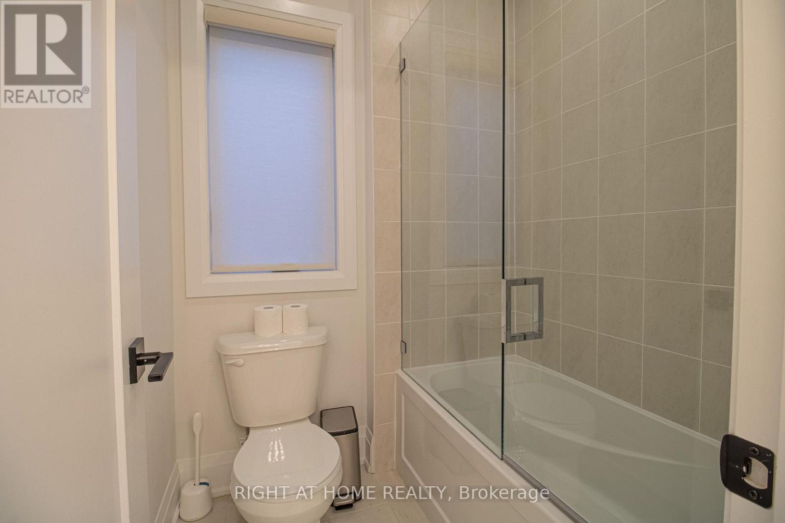 43 Longworth Avenue, Richmond Hill, Ontario  L4E 1J2 - Photo 11 - N13698784