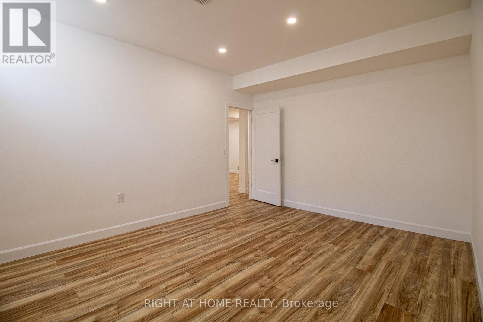 43 Longworth Avenue, Richmond Hill, Ontario  L4E 1J2 - Photo 32 - N13698784