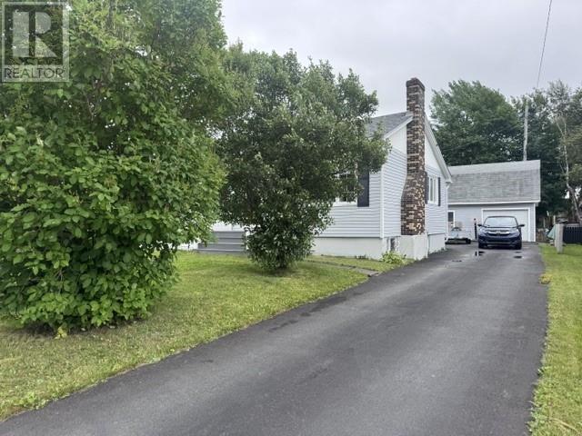 29 Hawker Crescent, Gander — photo 3
