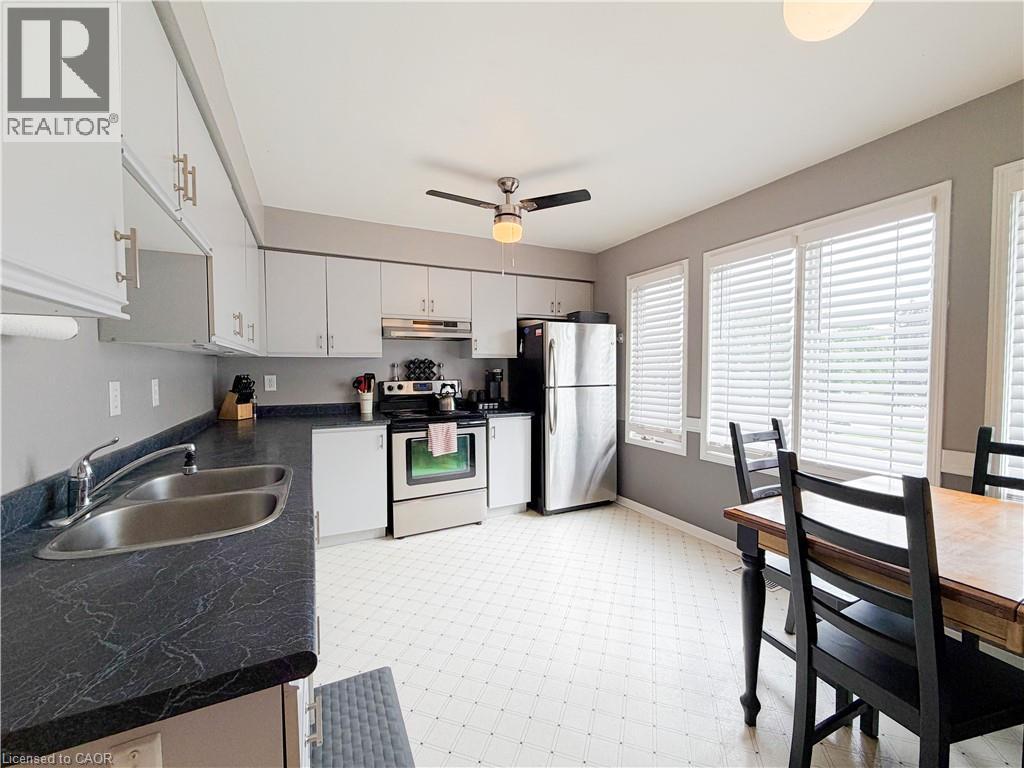 76 Fairgreen Close, Cambridge, Ontario  N1T 1T7 - Photo 13 - 40857266