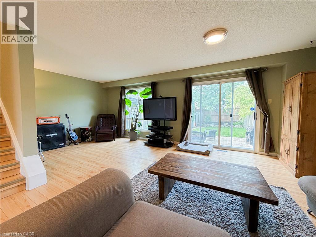 76 Fairgreen Close, Cambridge, Ontario  N1T 1T7 - Photo 10 - 40857266