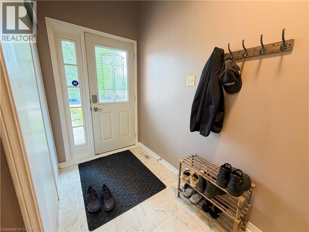 76 Fairgreen Close, Cambridge, Ontario  N1T 1T7 - Photo 7 - 40857266