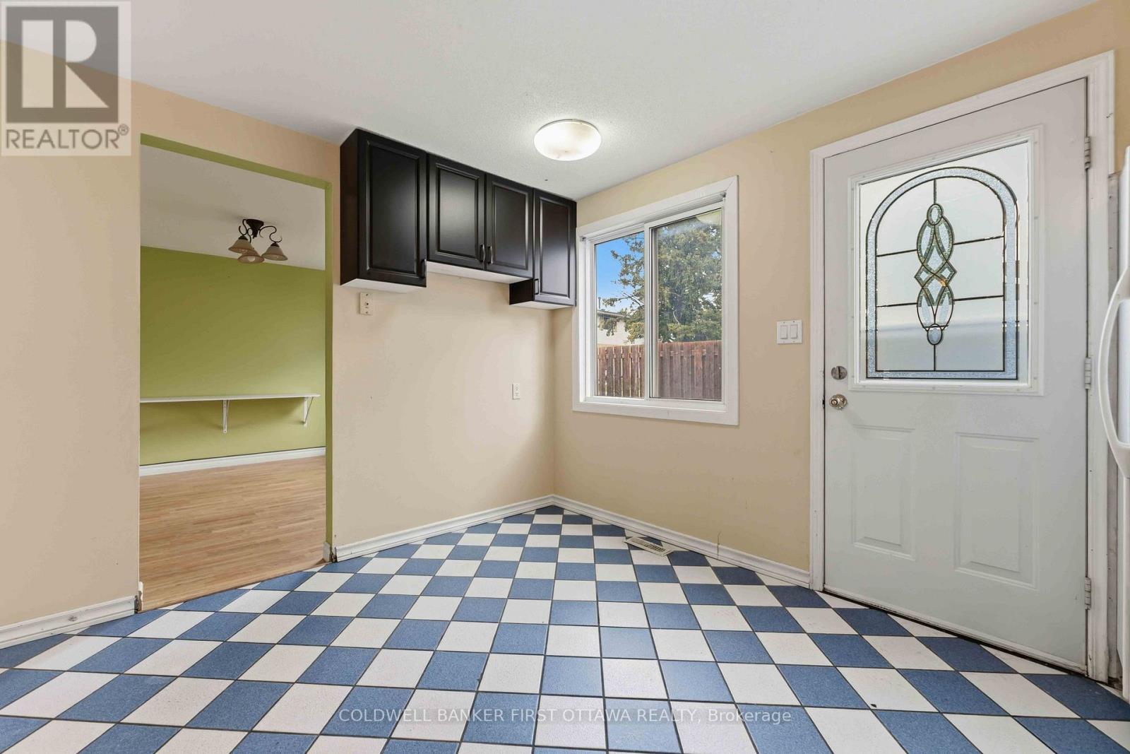 A - 1532 Beaverpond Drive, Ottawa, Ontario  K1B 3R9 - Photo 13 - X13699046