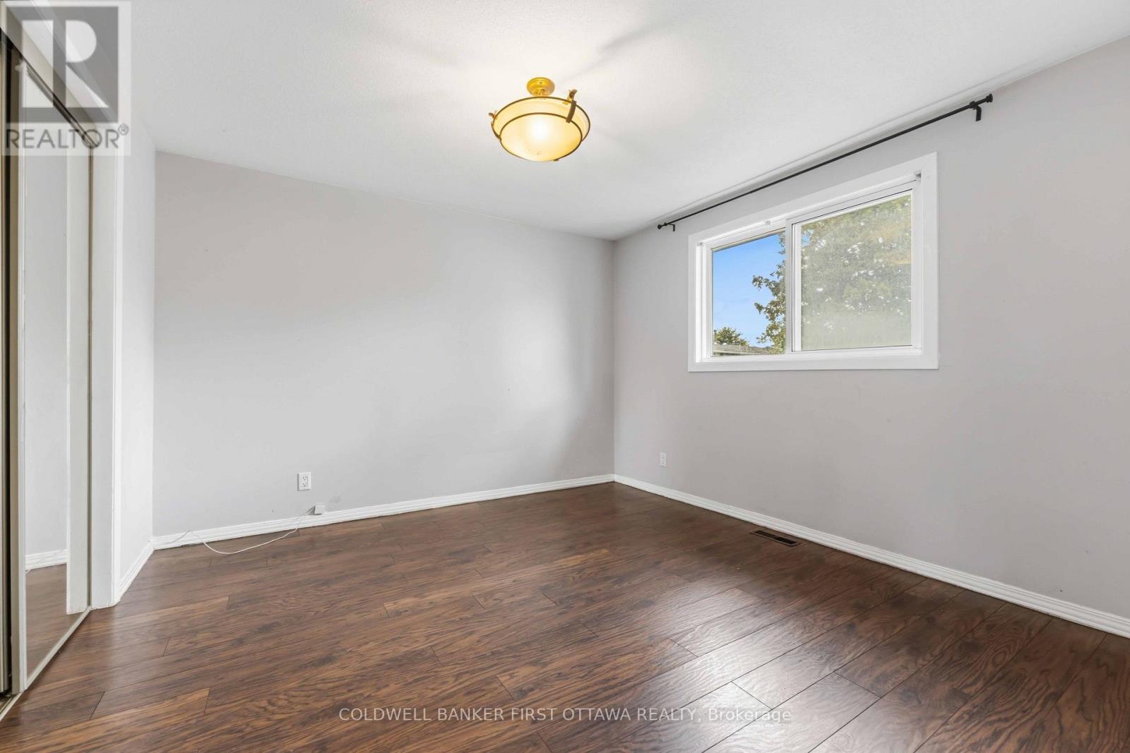 A - 1532 Beaverpond Drive, Ottawa, Ontario  K1B 3R9 - Photo 16 - X13699046