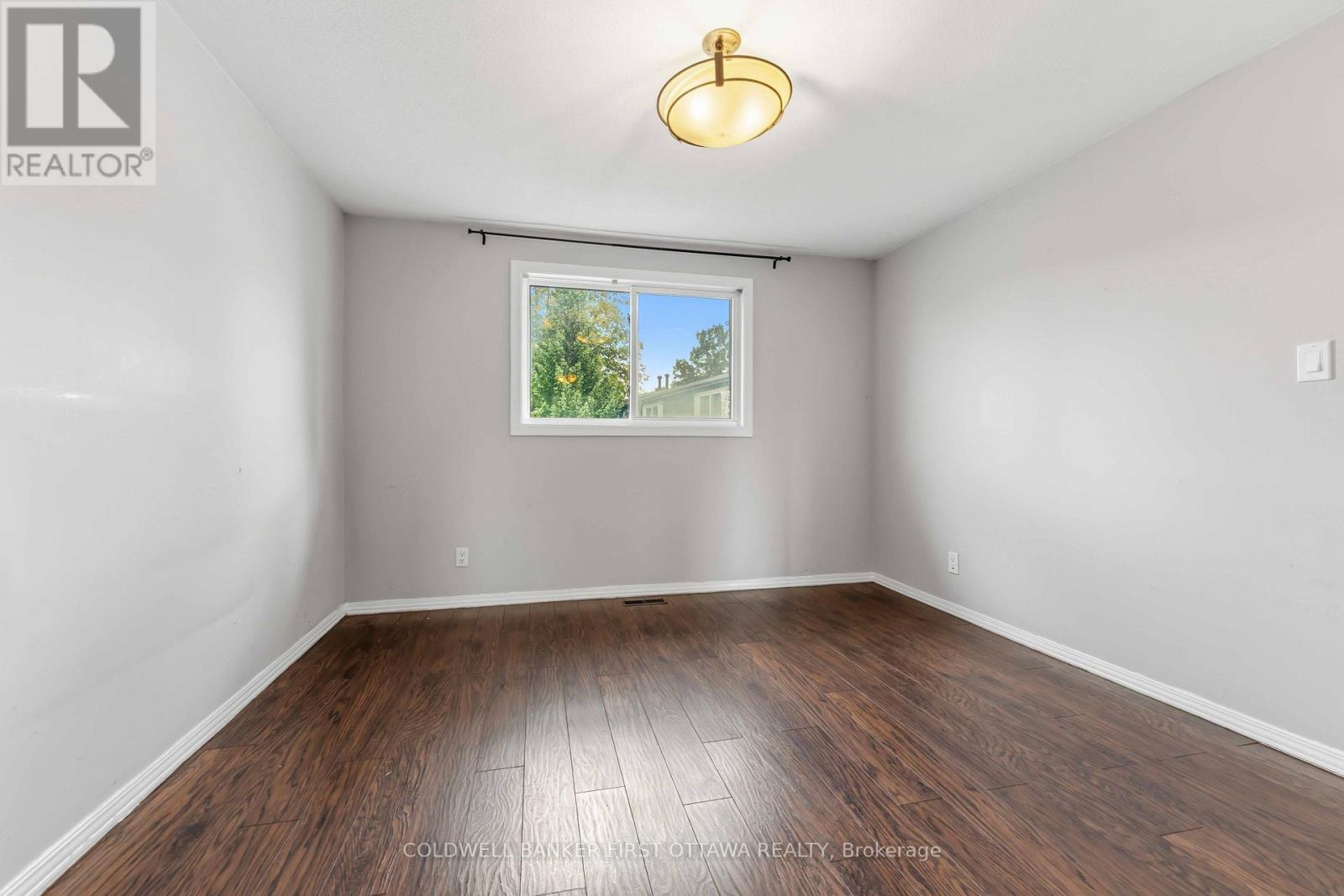A - 1532 Beaverpond Drive, Ottawa, Ontario  K1B 3R9 - Photo 18 - X13699046
