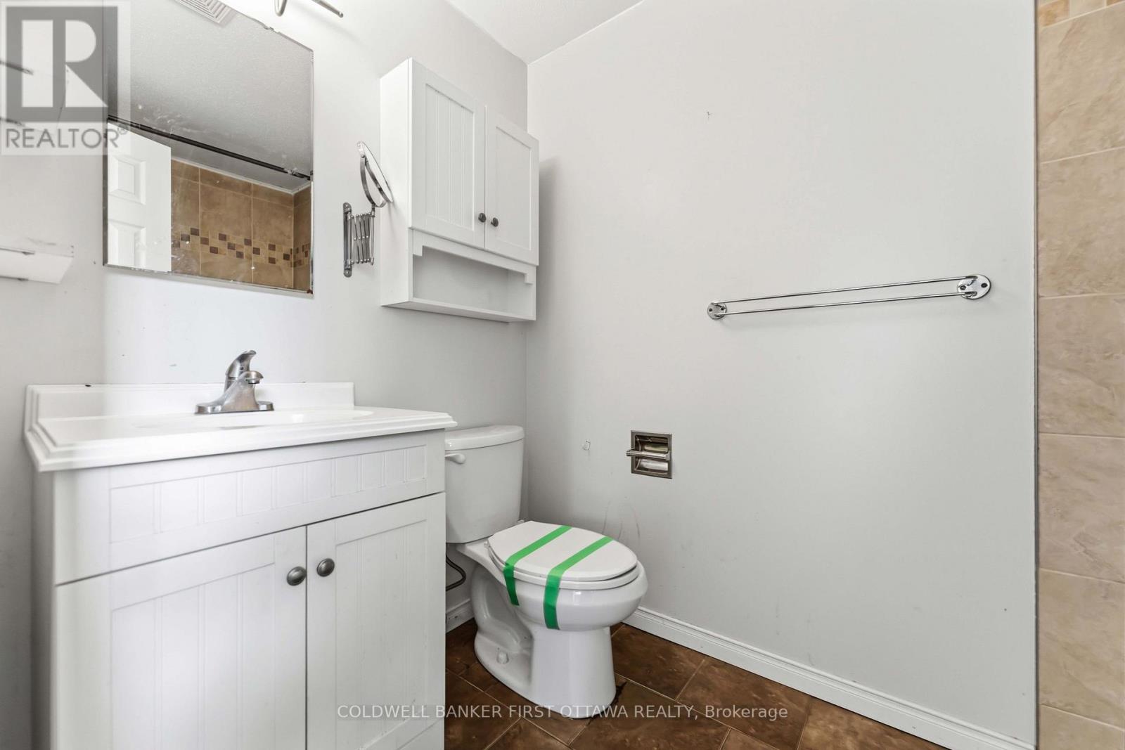 A - 1532 Beaverpond Drive, Ottawa, Ontario  K1B 3R9 - Photo 21 - X13699046