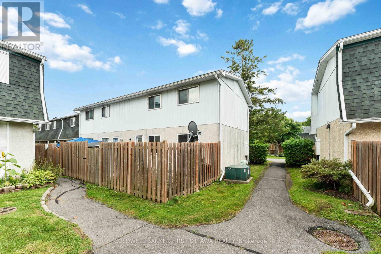 A - 1532 Beaverpond Drive, Ottawa, Ontario  K1B 3R9 - Photo 30 - X13699046