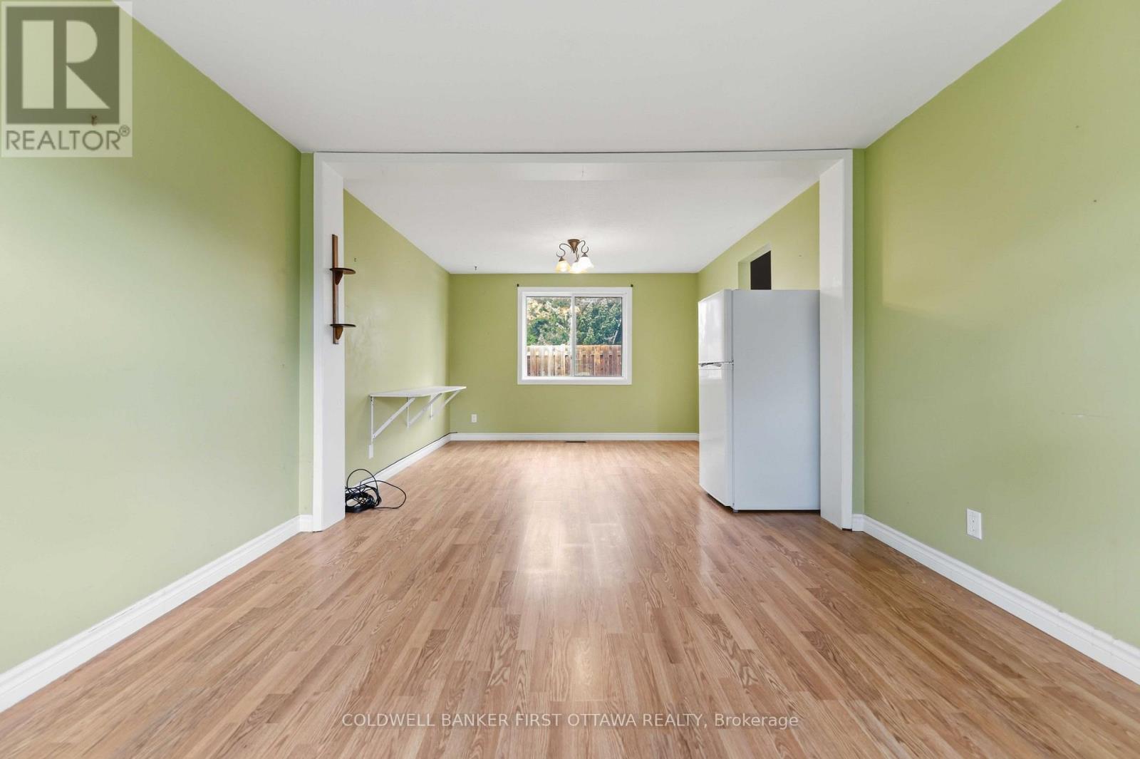 A - 1532 Beaverpond Drive, Ottawa, Ontario  K1B 3R9 - Photo 5 - X13699046
