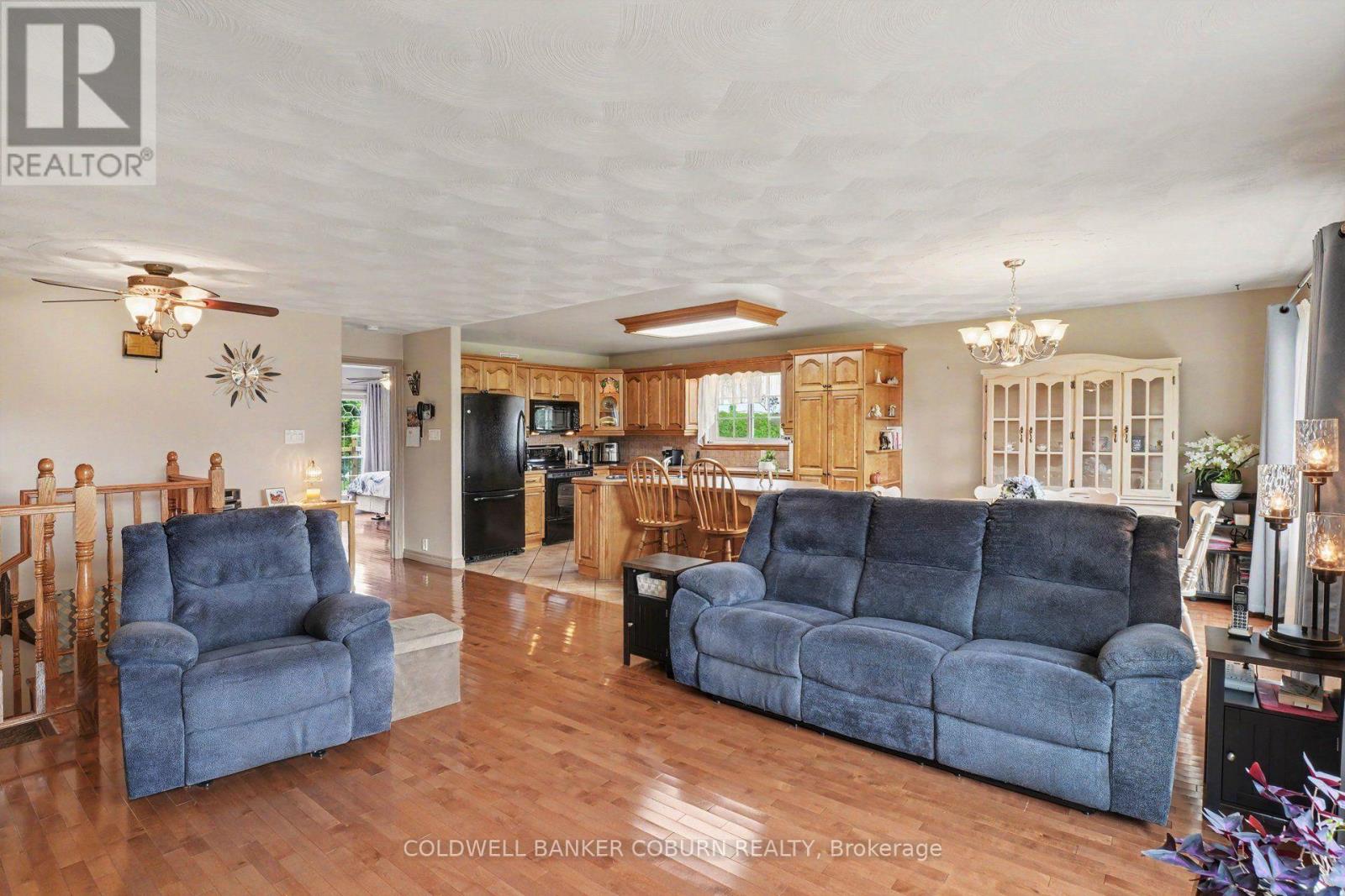 11711 Breezewood Avenue, South Dundas, Ontario  K0C 1X0 - Photo 12 - X13699050