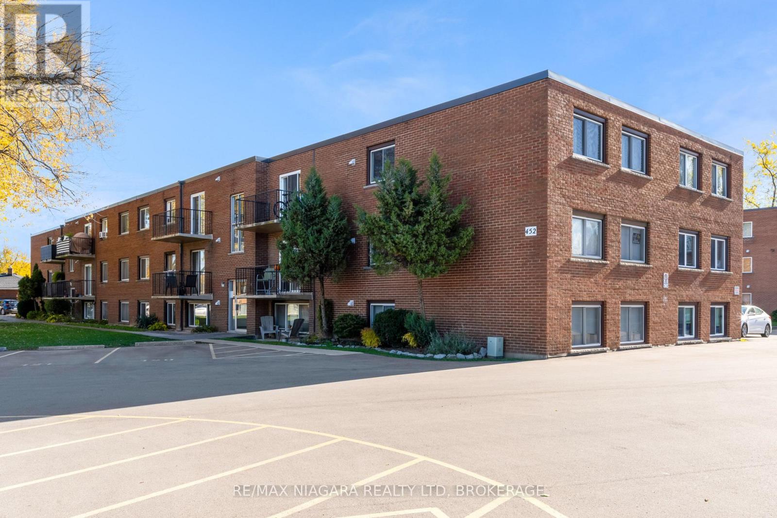 25 - 452 Carlton Street, St. Catharines, Ontario L2M 4X1 - Photo 2 - X13699042