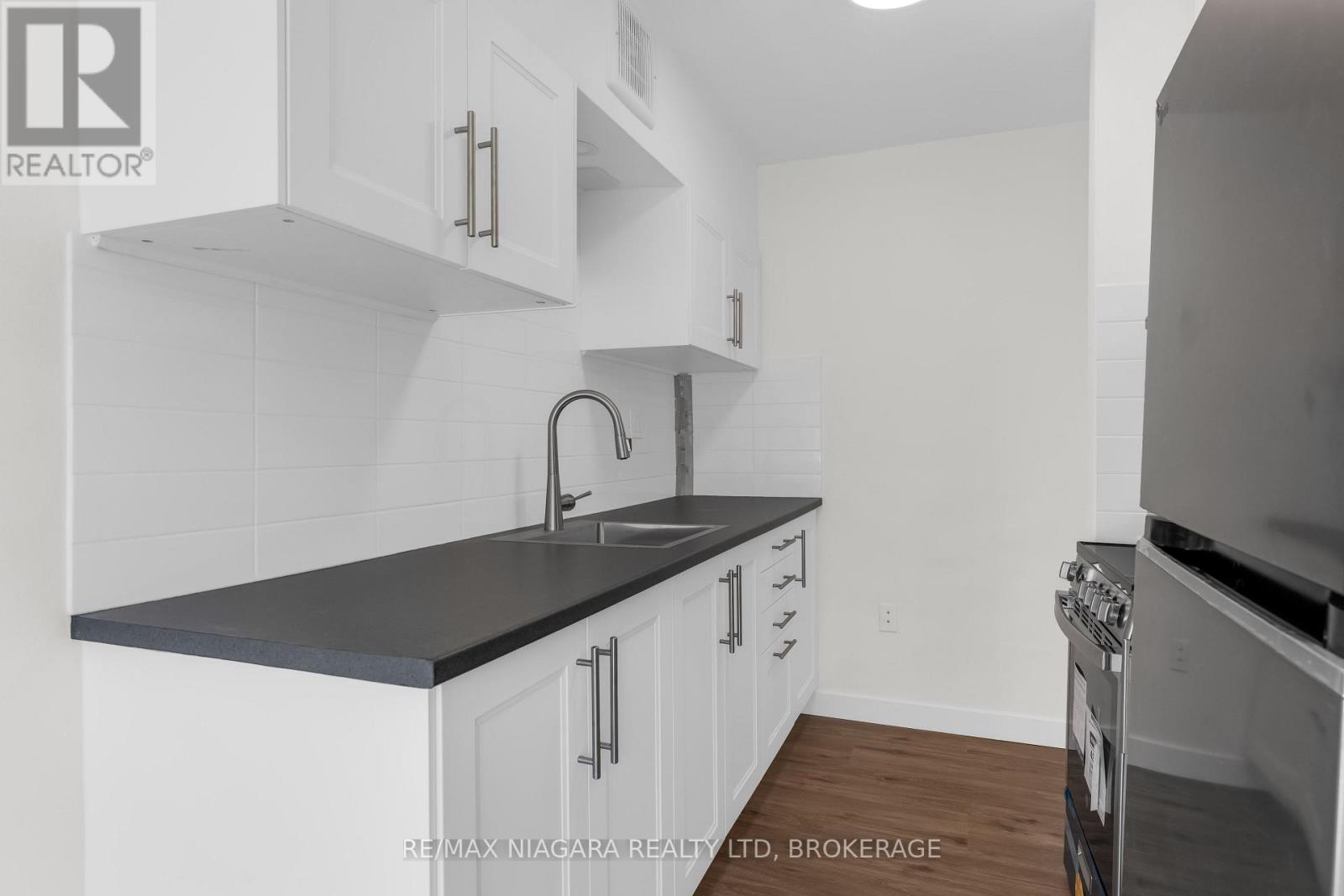 25 - 452 Carlton Street, St. Catharines, Ontario L2M 4X1 - Photo 5 - X13699042