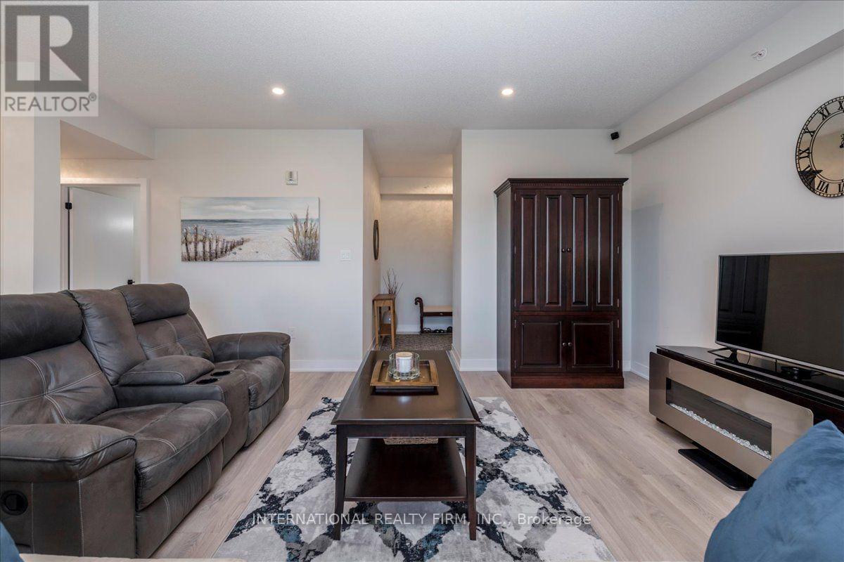 301 - 8 Culinary Lane, Barrie, Ontario L9J 0T2 - Photo 10 - S13699052