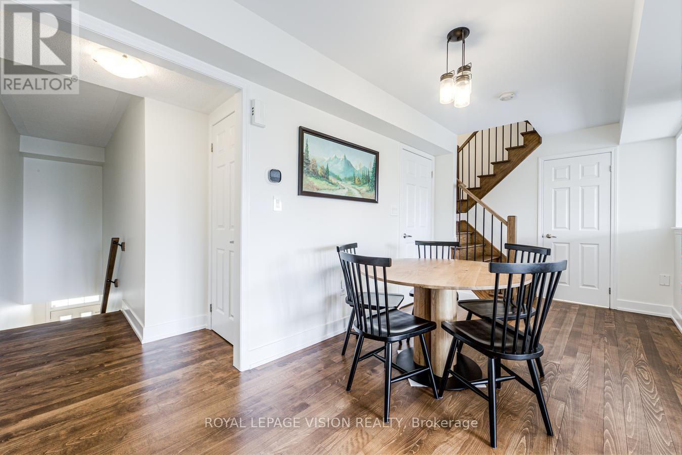 40 - 2614 Dashwood Drive, Oakville, Ontario  L6M 0K5 - Photo 4 - W13699054