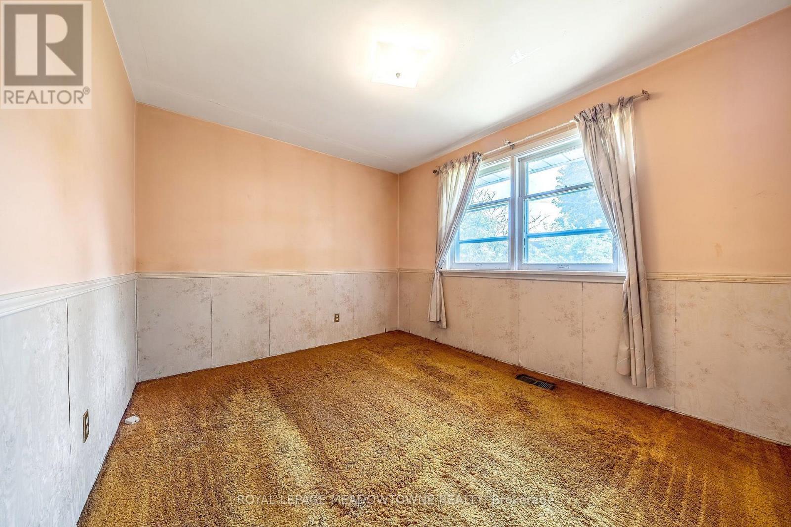316 Westcott Road, Halton Hills, Ontario  L7J 1R3 - Photo 17 - W13699078