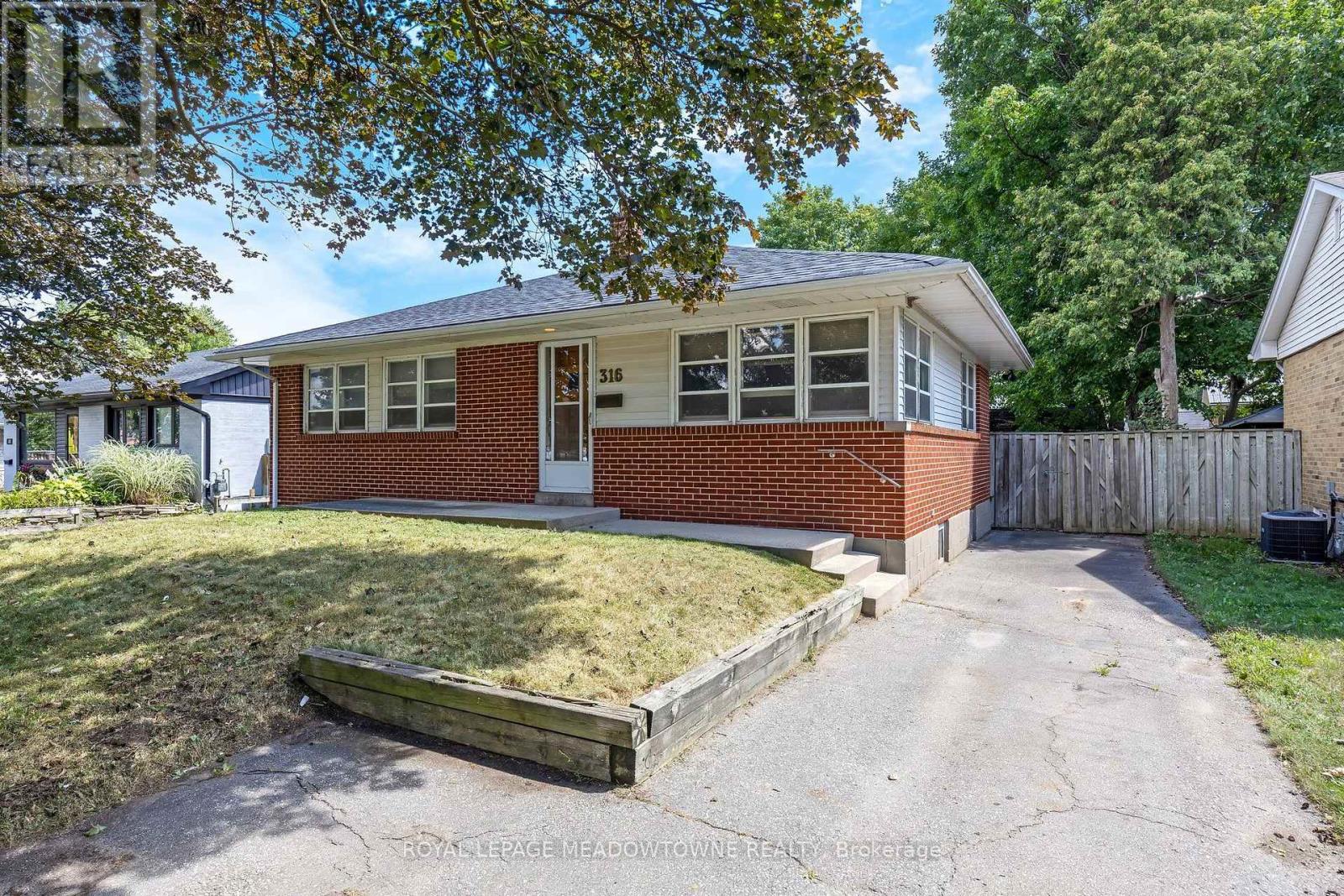 316 Westcott Road, Halton Hills, Ontario  L7J 1R3 - Photo 4 - W13699078