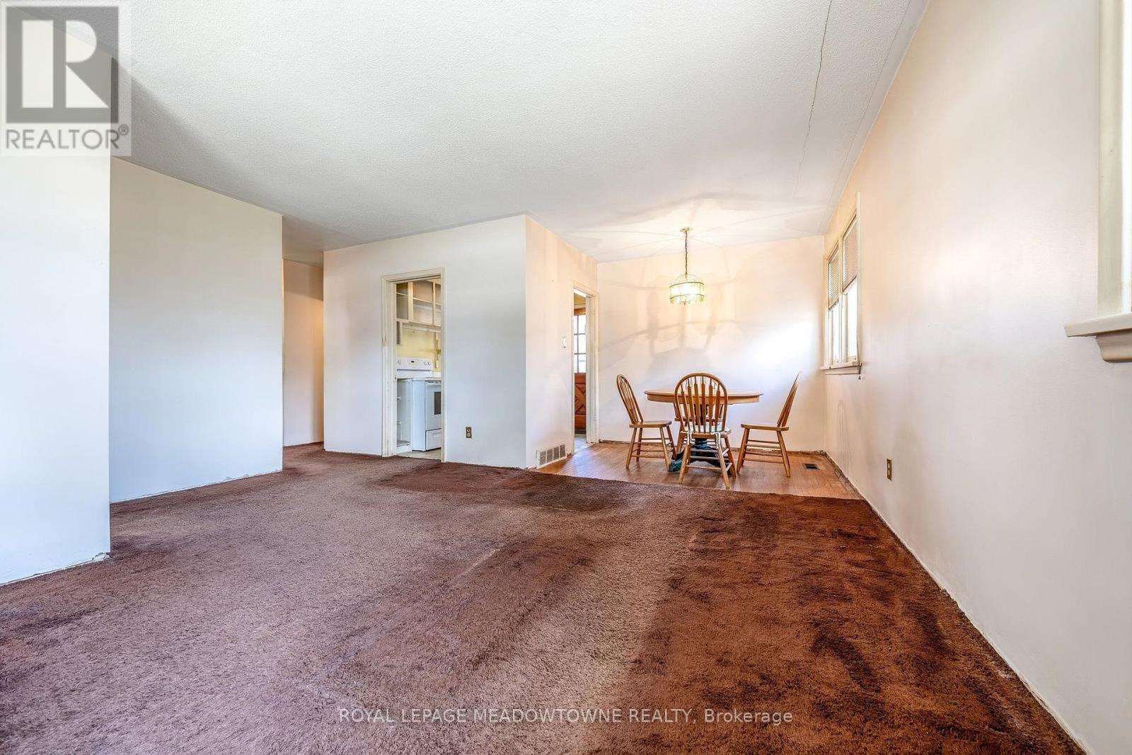 316 Westcott Road, Halton Hills, Ontario  L7J 1R3 - Photo 6 - W13699078