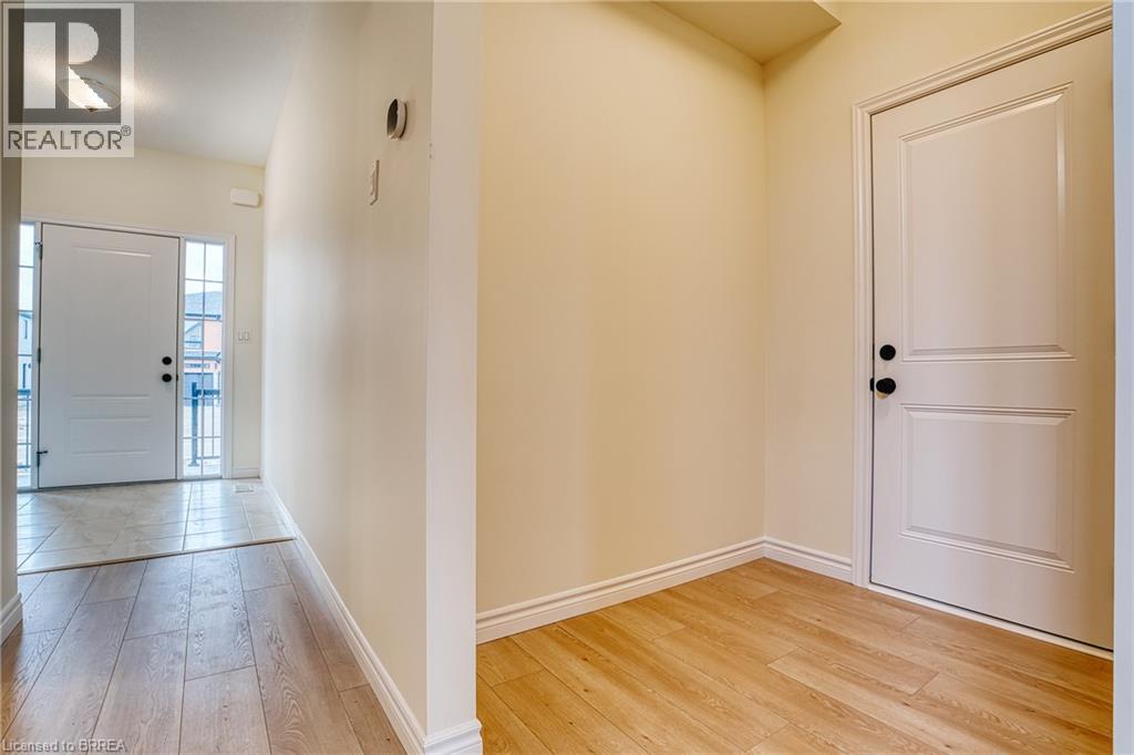 30 Ford Drive, Stratford, Ontario  N5A 0L3 - Photo 3 - 40853532