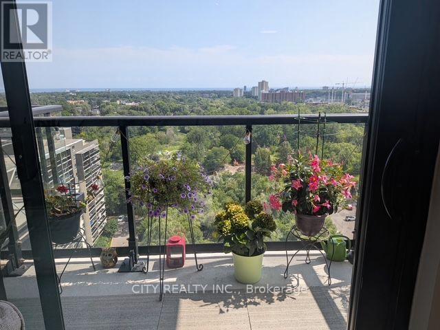 1615 - 86 Dundas Street E, Mississauga, Ontario  L5A 0B1 - Photo 3 - W13678590