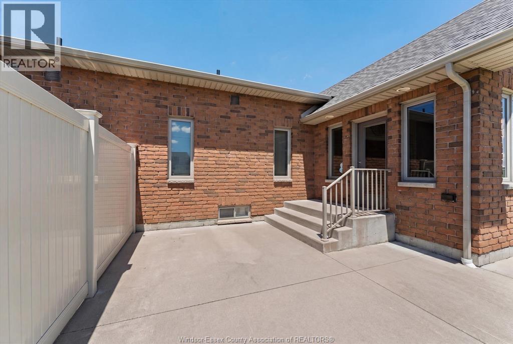 1057 Branoff, Lasalle, Ontario  N9G 0G5 - Photo 37 - 26020397