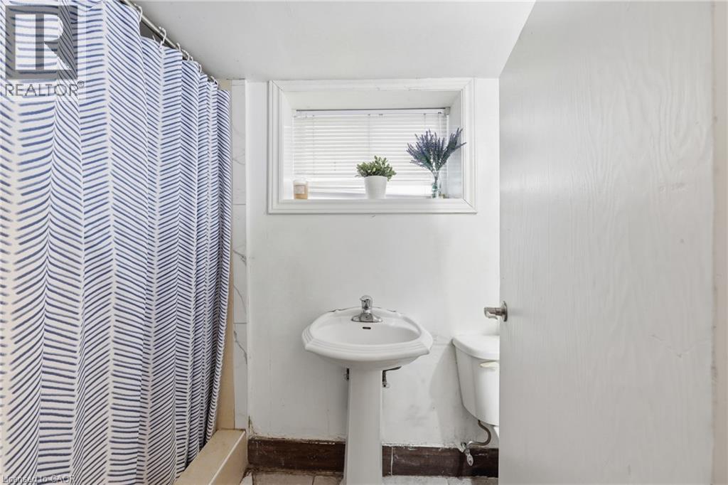 15 West 1st Street, Hamilton, Ontario  L9C 3B5 - Photo 29 - 40839056