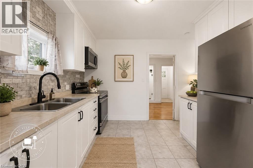 15 West 1st Street, Hamilton, Ontario  L9C 3B5 - Photo 11 - 40839056