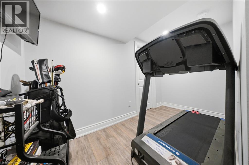 203 West 31st Street, Hamilton, Ontario  L9C 5G3 - Photo 22 - 40856431