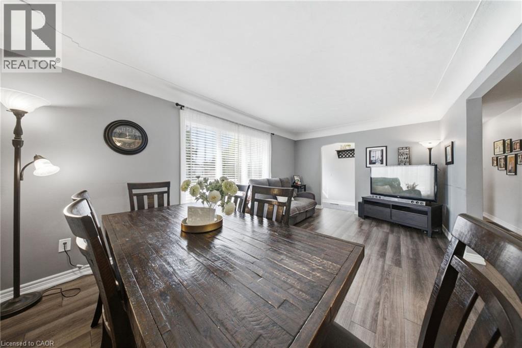 203 West 31st Street, Hamilton, Ontario  L9C 5G3 - Photo 8 - 40856431