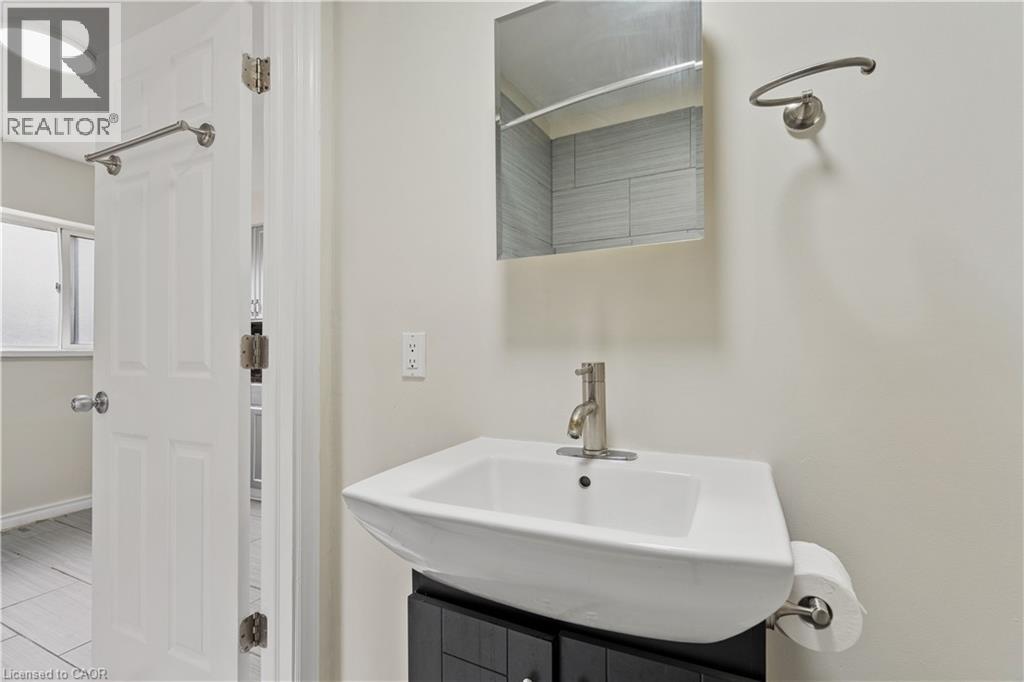 1 Elgin St N Unit# 1b, Acton, Ontario  L7J 2B2 - Photo 8 - 40857135