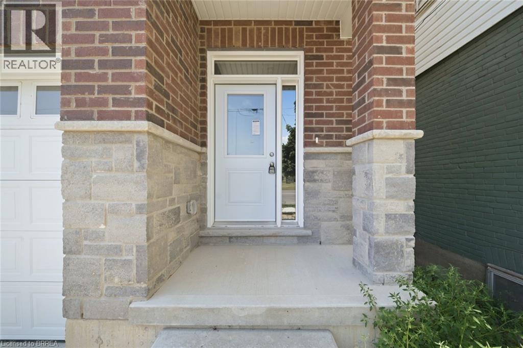 11 Ontario Street, Brantford, Ontario  N3S 2B7 - Photo 2 - 40853389