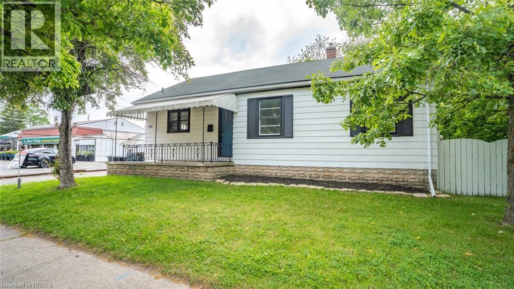 848 Colborne Street E, Brantford, Ontario  N3S 3S9 - Photo 3 - 40855912