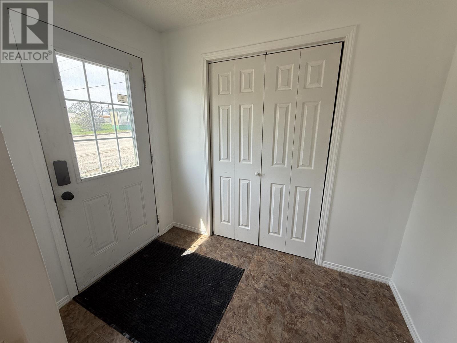 165 Third St, Dryden, Ontario  P8N 2V9 - Photo 3 - TB2601271