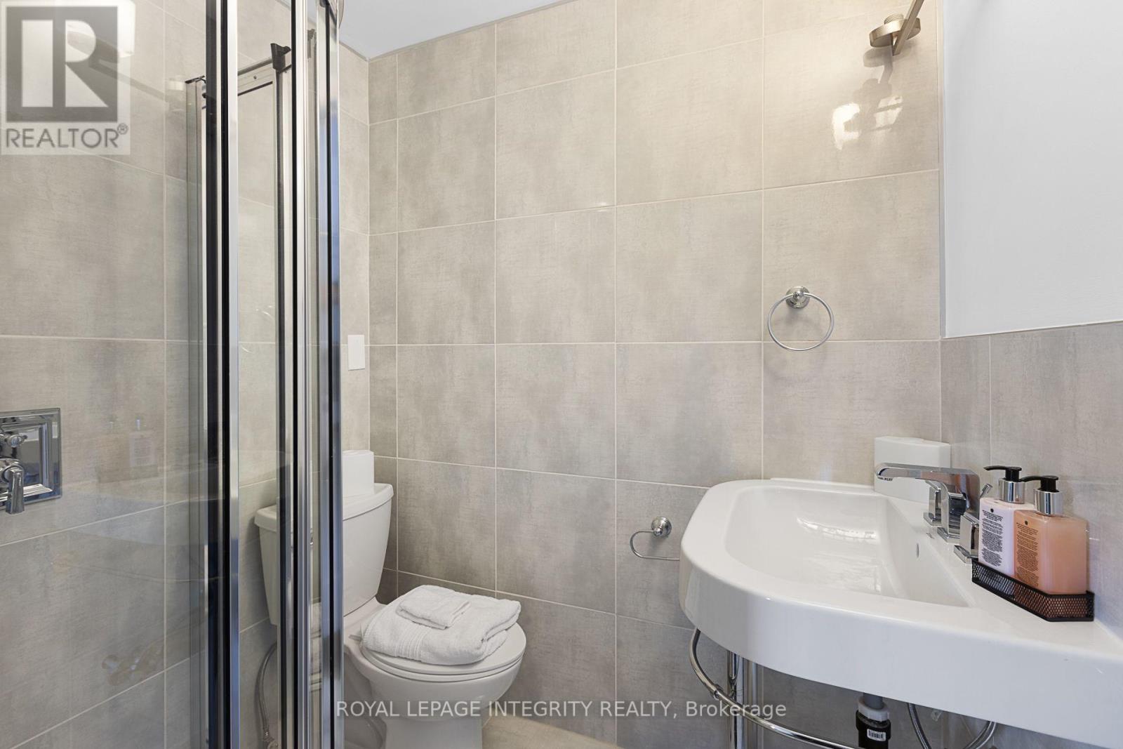 240 Blackburn Avenue, Ottawa, Ontario  K1N 8A8 - Photo 25 - X13699172