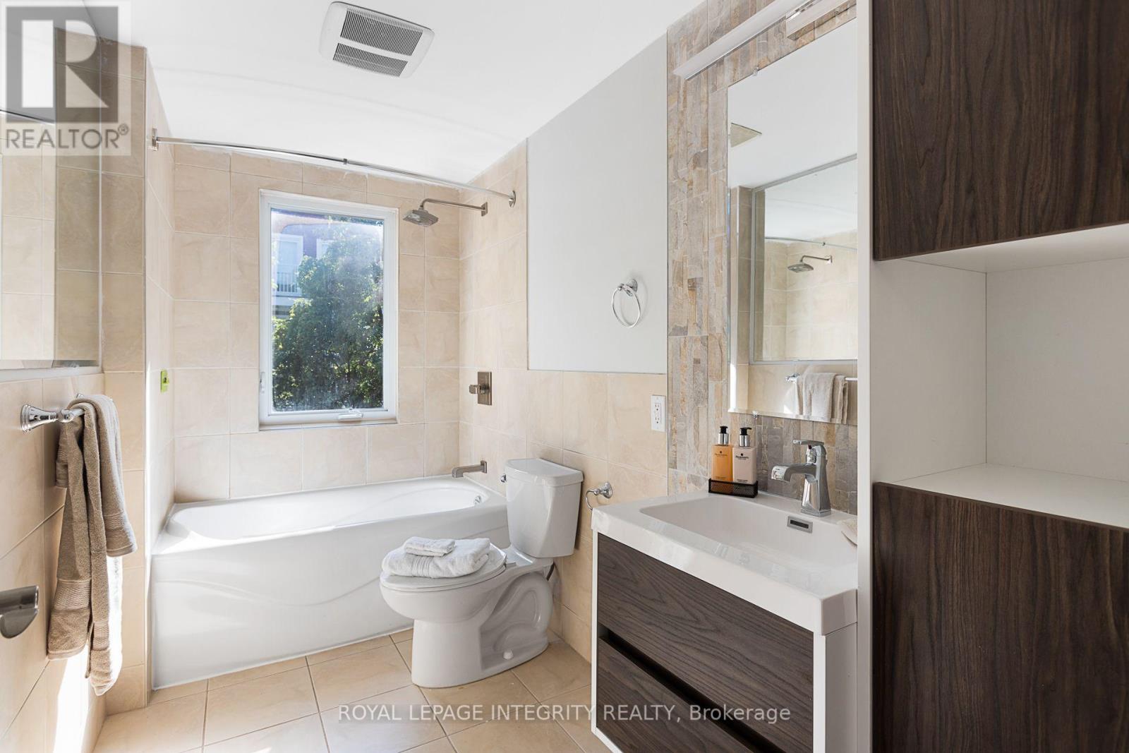 240 Blackburn Avenue, Ottawa, Ontario  K1N 8A8 - Photo 33 - X13699172