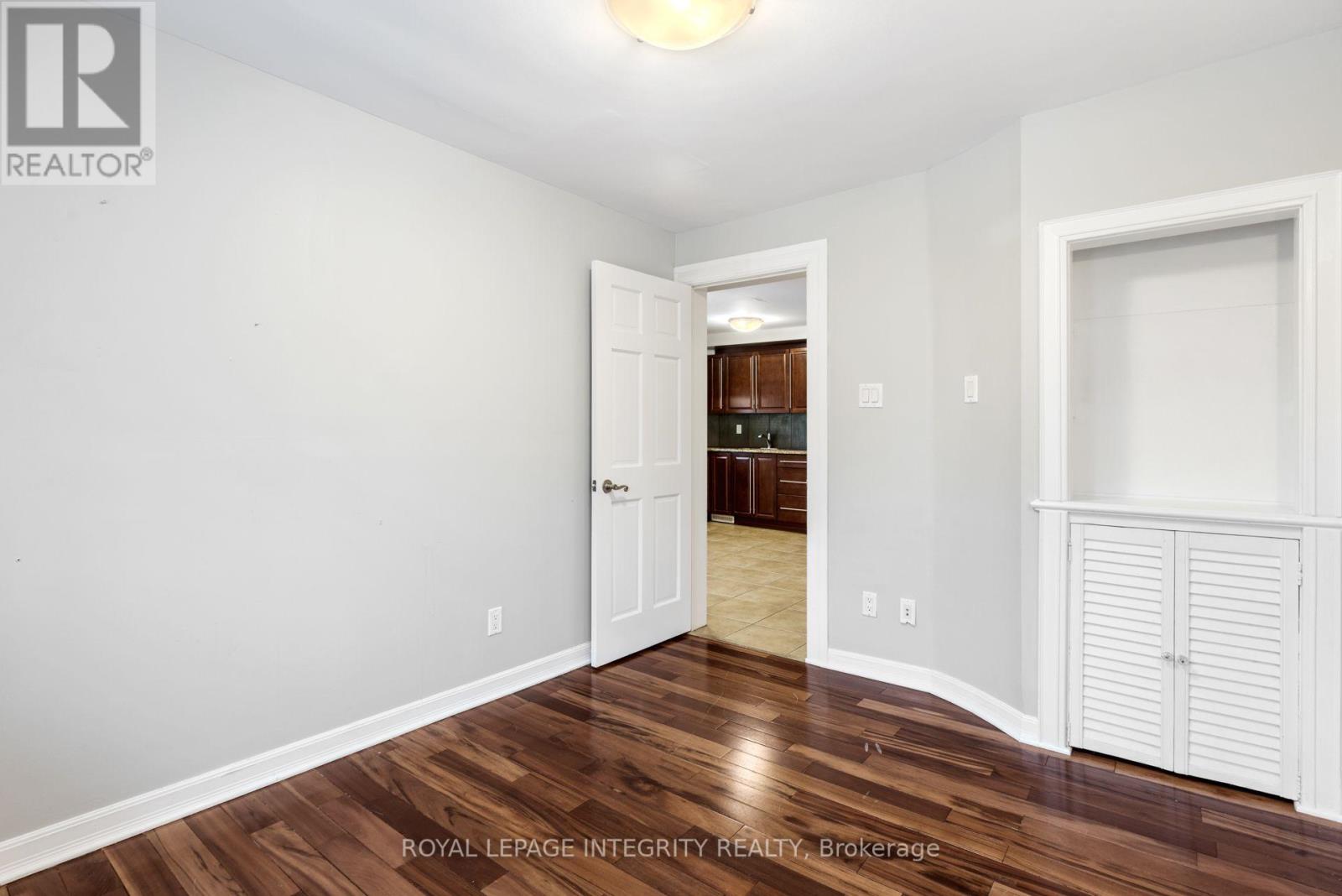 240 Blackburn Avenue, Ottawa, Ontario  K1N 8A8 - Photo 5 - X13699172