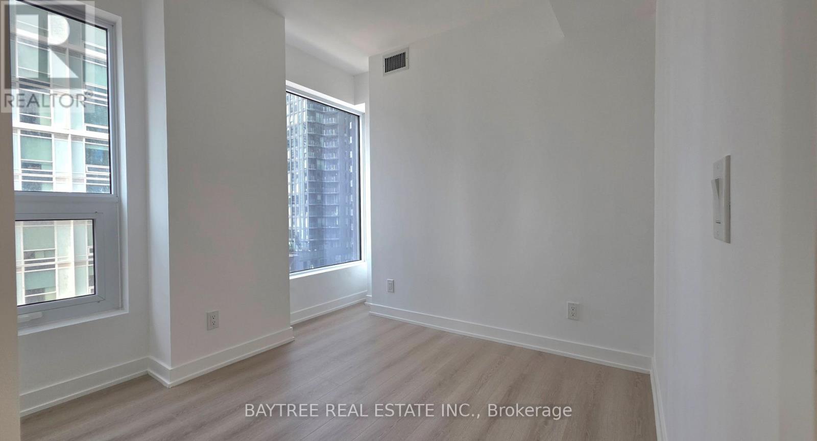 1611 - 100 Queen Street E, Toronto, Ontario  M5C 0B5 - Photo 6 - C13699120