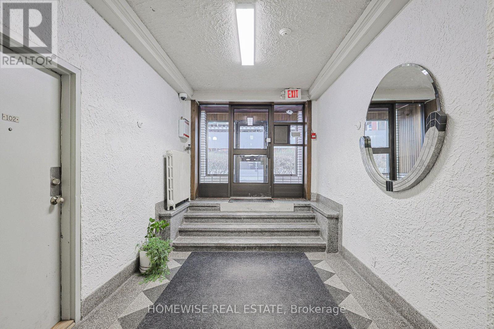 204 - 33 Maitland Street, Toronto, Ontario M4Y 1C8 - Photo 3 - C13699148