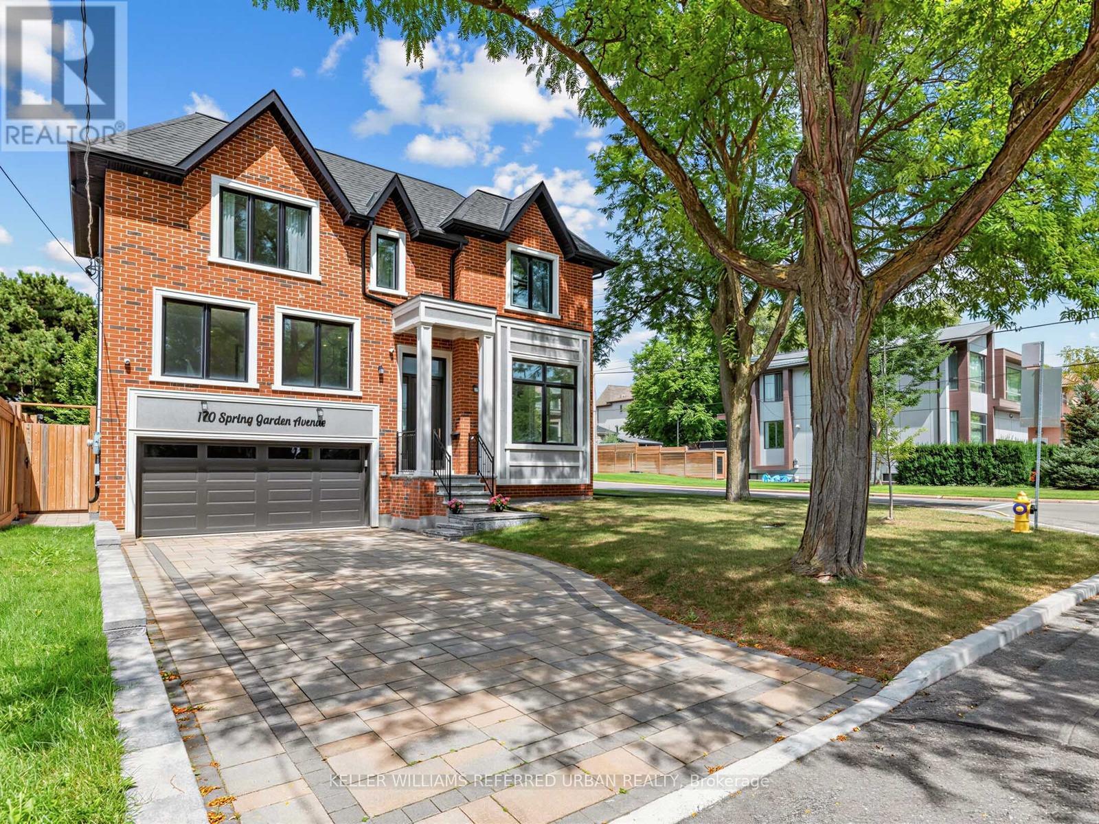<div class="slider-price">$3,738,000</div><p>170 Spring Garden Avenue, Toronto, Ontario</p>