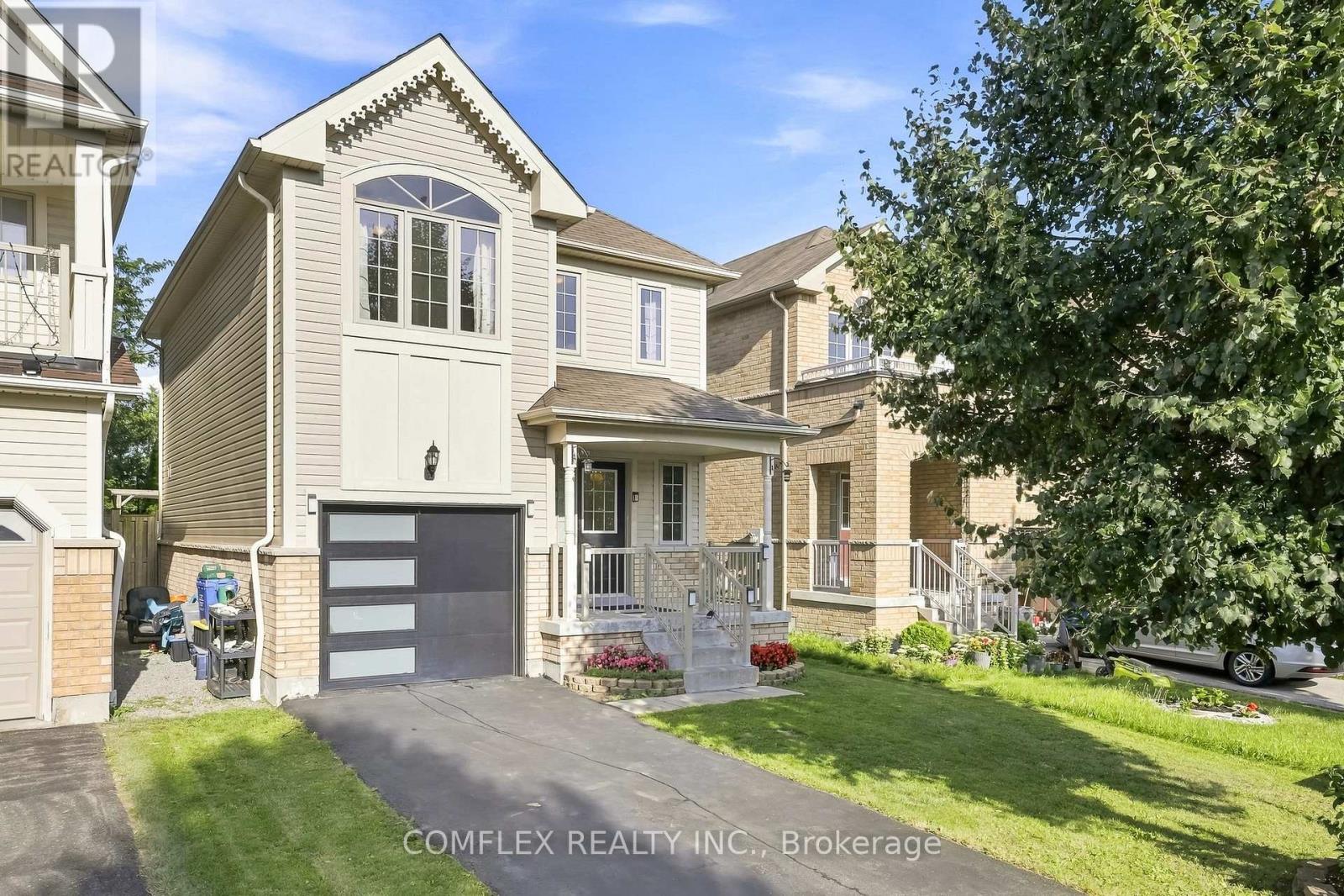 5 RICH CRESCENT, Whitby, Ontario