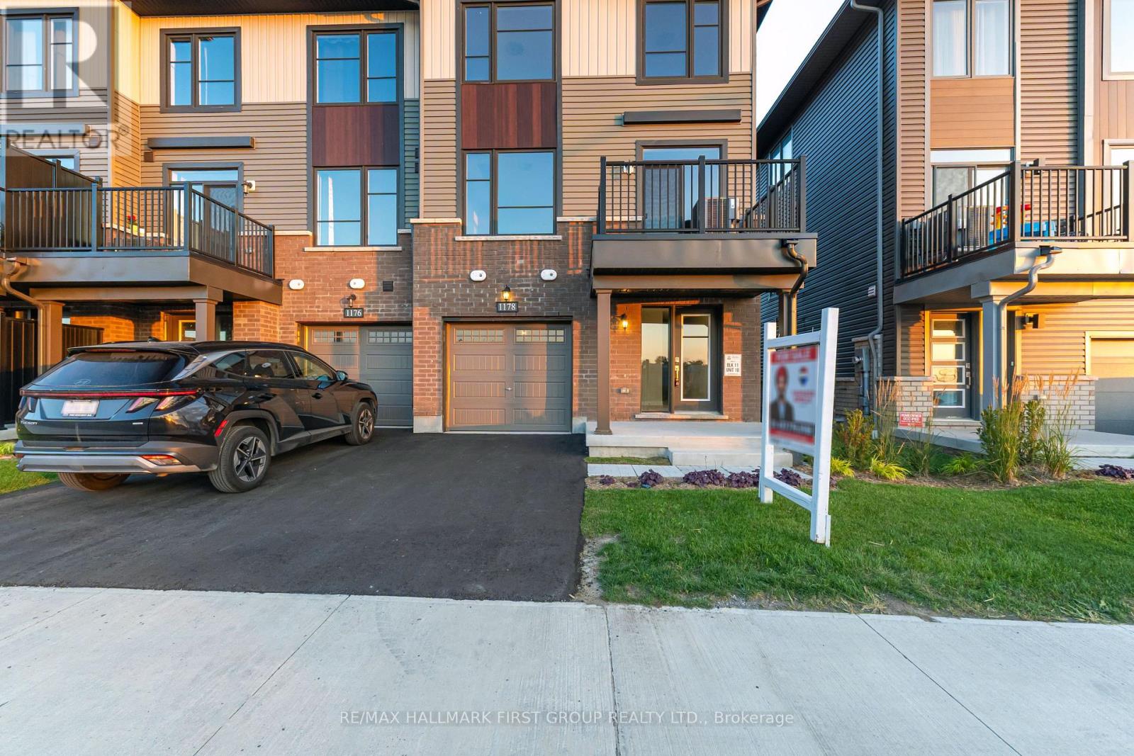 1178 Greentree Path, Oshawa, Ontario L1H 8L7 - Photo 3 - E13699146